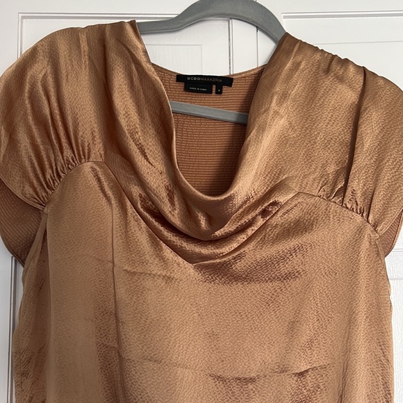 Bcbg maxazria gold blouse - Picture 2 of 4